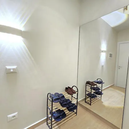 公寓 Center Duplex Penthouse For 9 地拉那